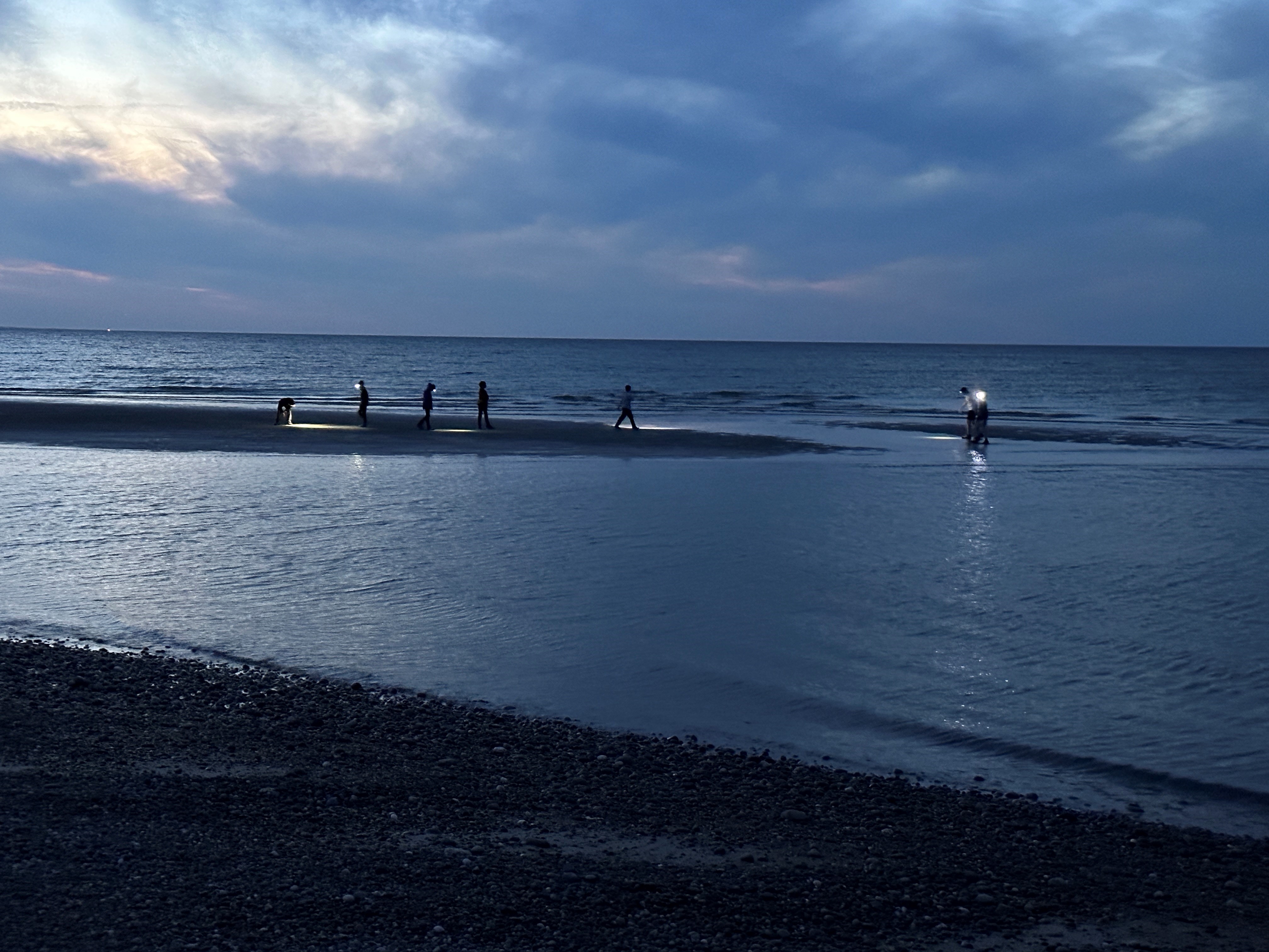 headlamps at the seshore